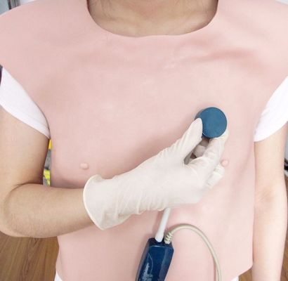 Tamanho da vida humana Ferramenta de ciência médica Modelo de auscultation cardiopulmonar para ensino