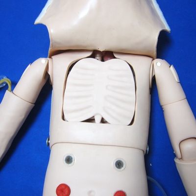 Escola de Enfermagem Profissional Manikin para CPR infantil e Treinamento de Cuidados Pediátricos Flexíveis