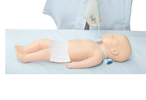 Modelo de manequim para simulação realista de traqueostomia infantil pediátrica